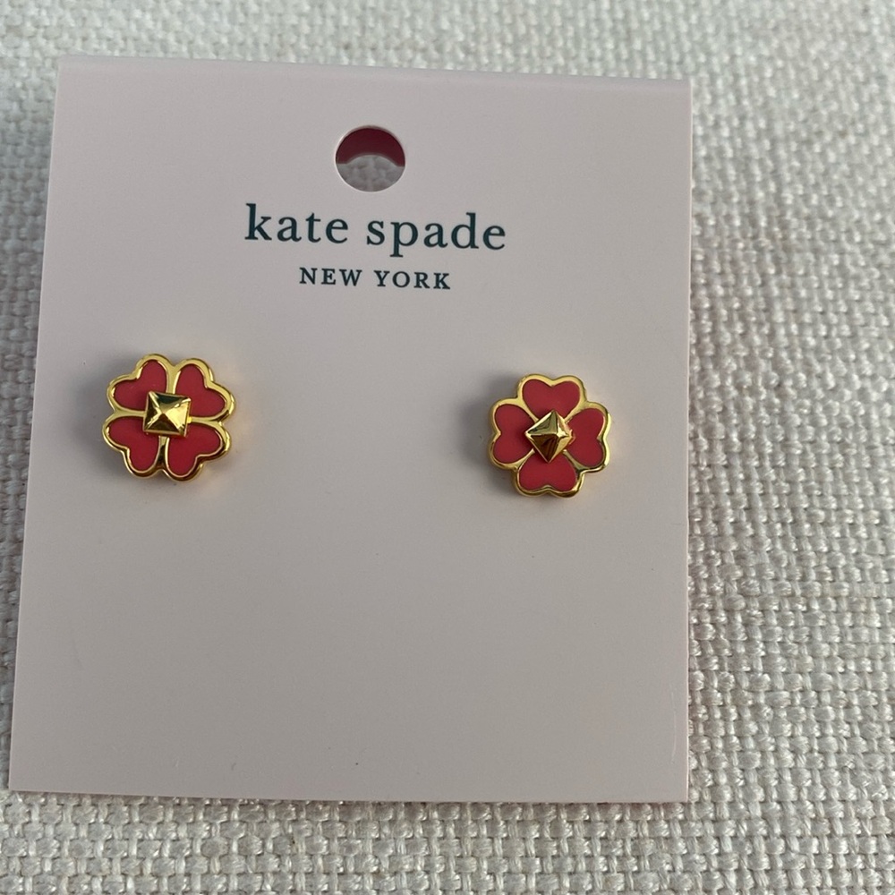 Kate spade Spades and Studs Post Earrings. Color Peach Nectar. NWT